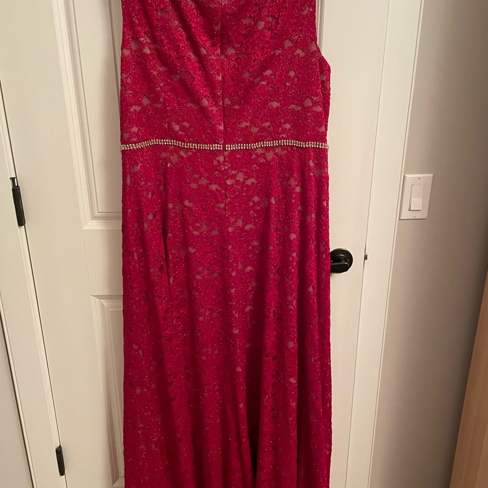 Lace red maxi - Picture 6 of 6